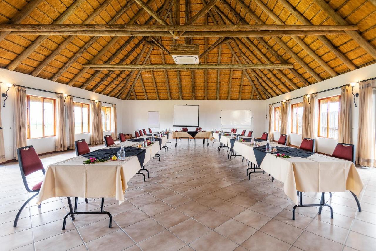 Frans Indongo Lodge Otjiwarongo Kültér fotó