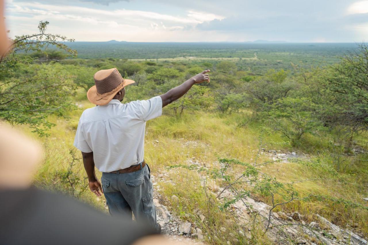 Frans Indongo Lodge Otjiwarongo Kültér fotó