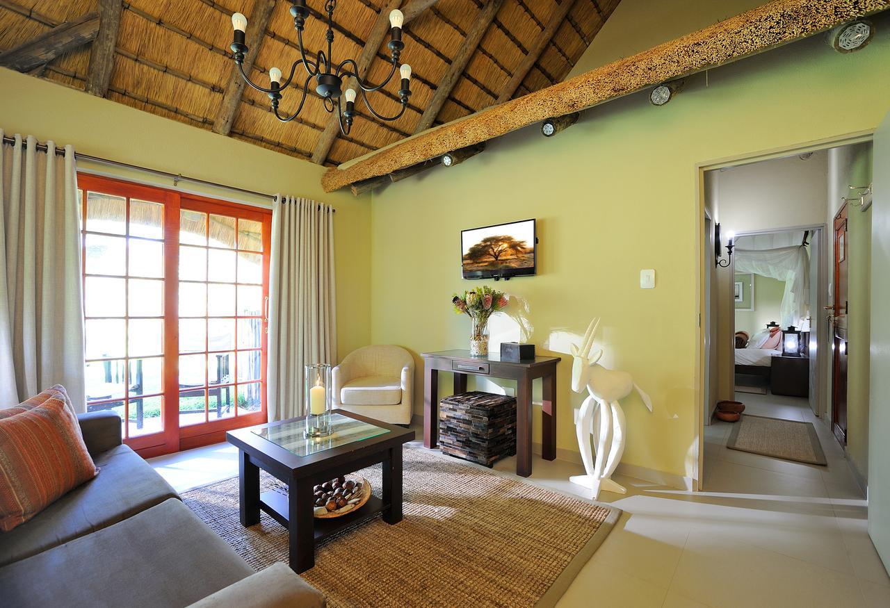 Frans Indongo Lodge Otjiwarongo Kültér fotó